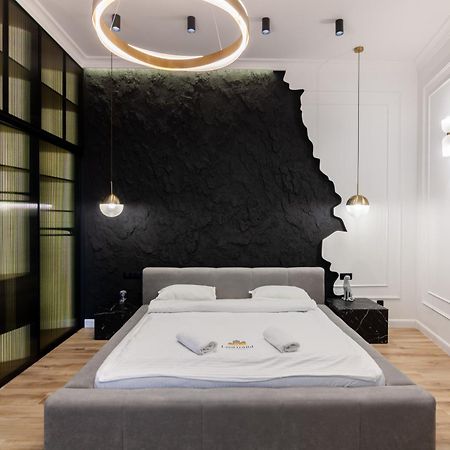 לבוב Leogrand Apartments On Franka 35 מראה חיצוני תמונה